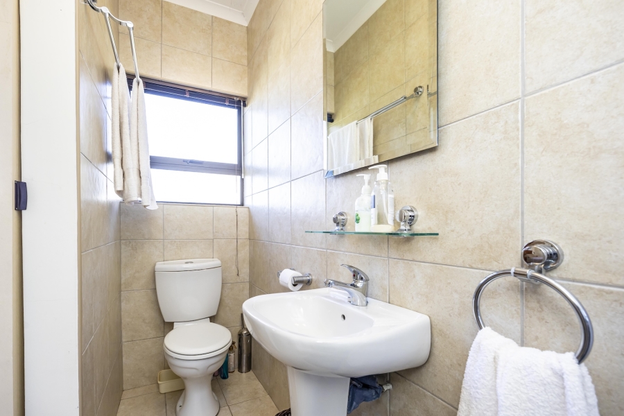 4 Bedroom Property for Sale in Cintsa East Eastern Cape
